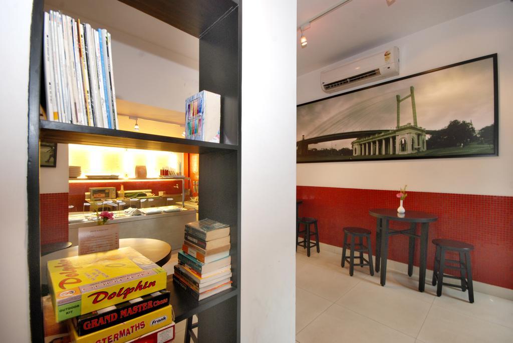 Hotel Metropole Kolkata Luaran gambar