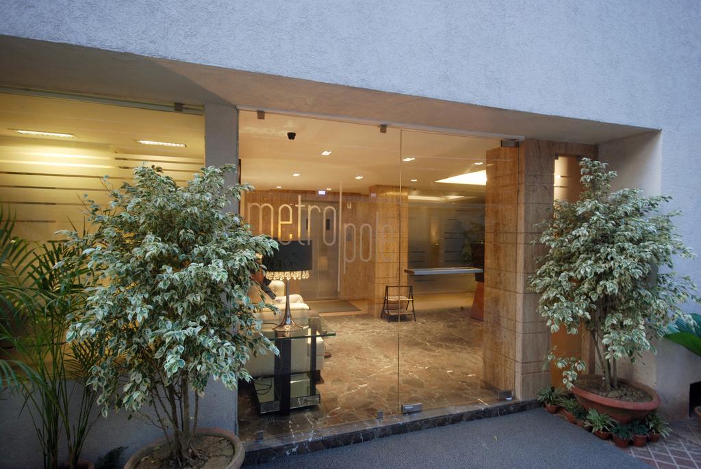 Hotel Metropole Kolkata Luaran gambar