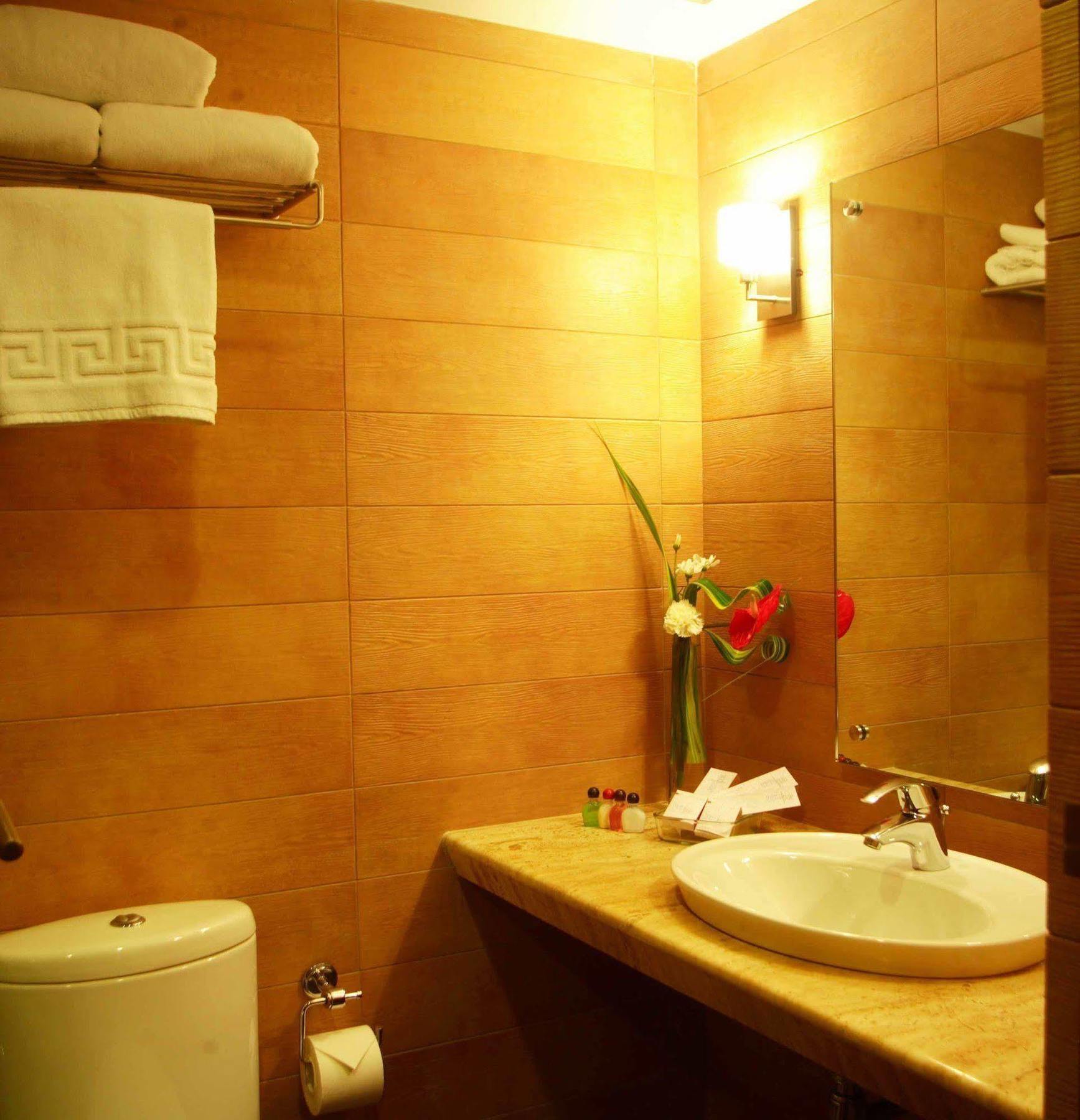 Hotel Metropole Kolkata Luaran gambar