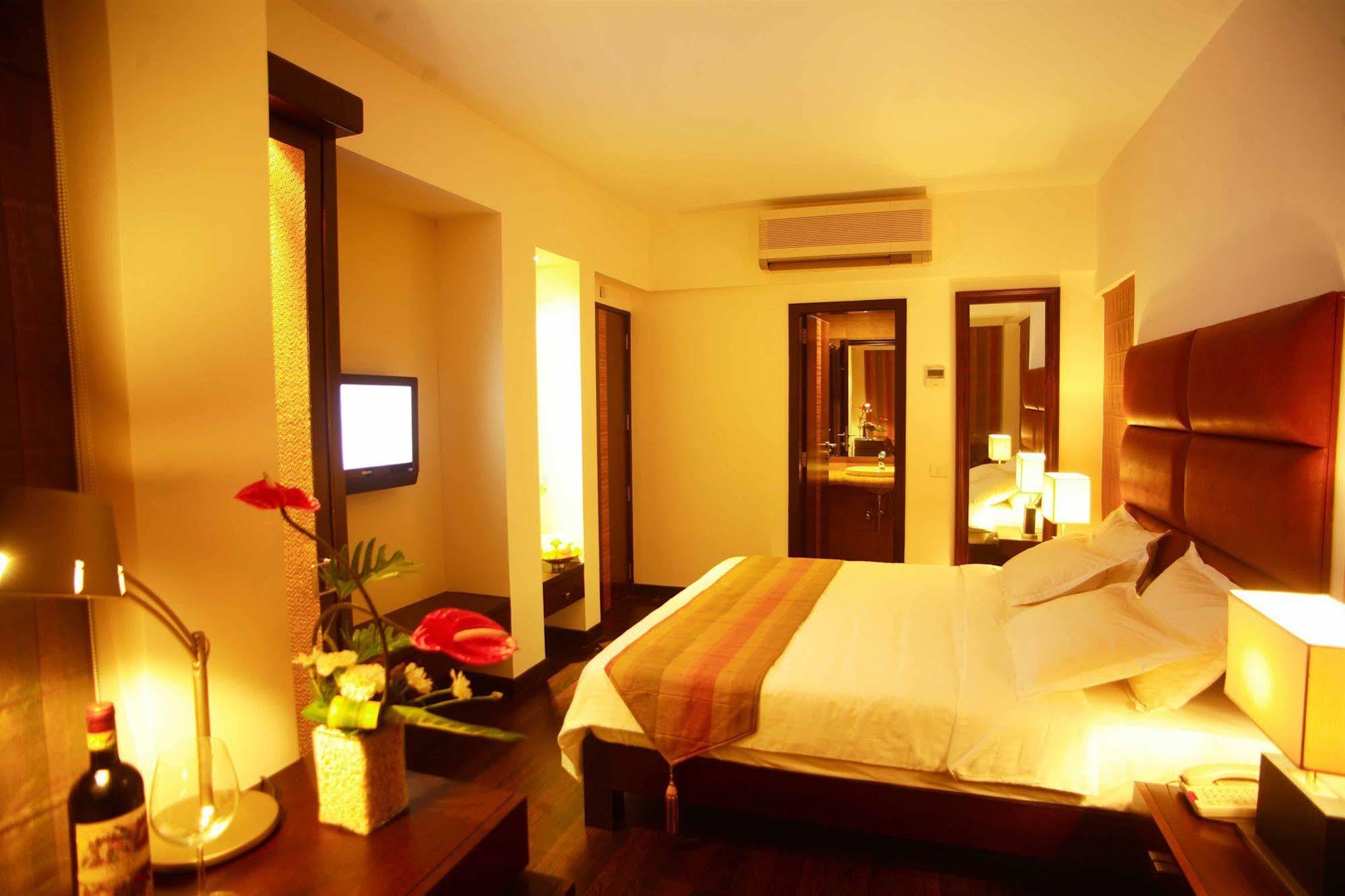 Hotel Metropole Kolkata Luaran gambar