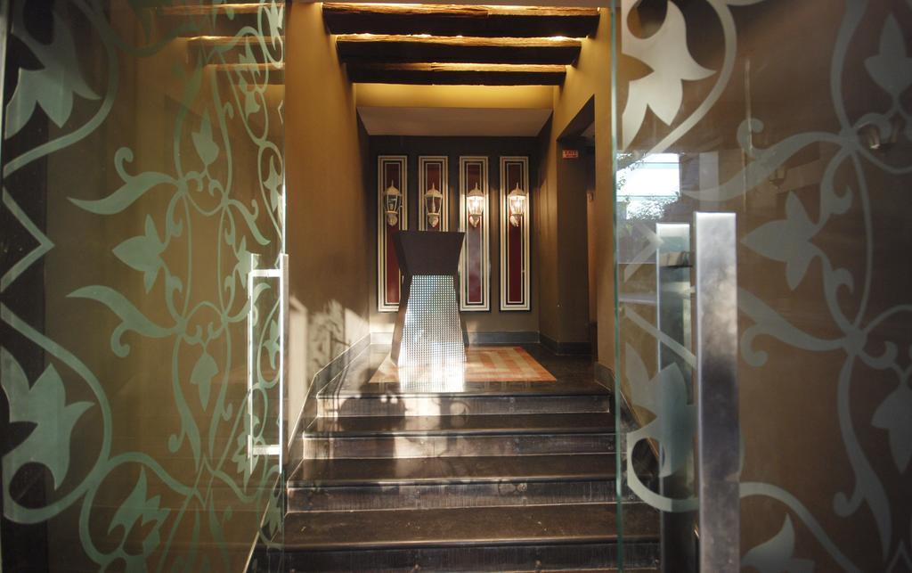Hotel Metropole Kolkata Luaran gambar
